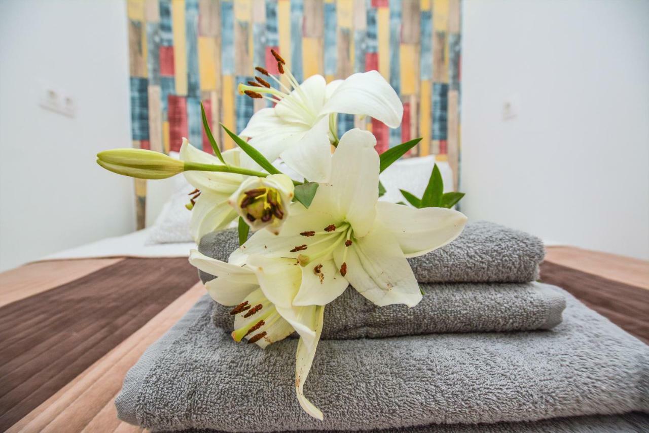 Timeless Apartment With Free Private Parking Budapest Exterior foto